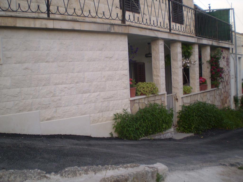 Apartments Nikola Pucisca Zewnętrze zdjęcie