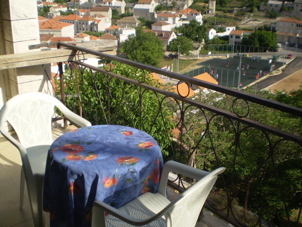 Apartments Nikola Pucisca Zewnętrze zdjęcie