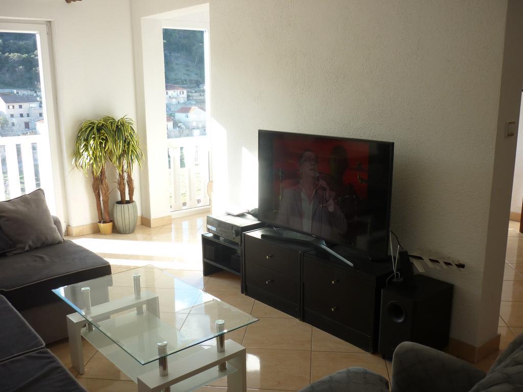 Apartments Nikola Pucisca Zewnętrze zdjęcie